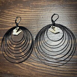 Coyote Tooth Layered Hoop Black Leverback Earrings